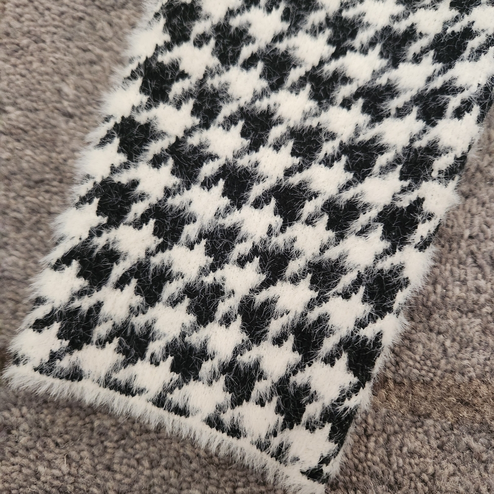 Max Studio Houndstooth Sweater Jacket - image 5